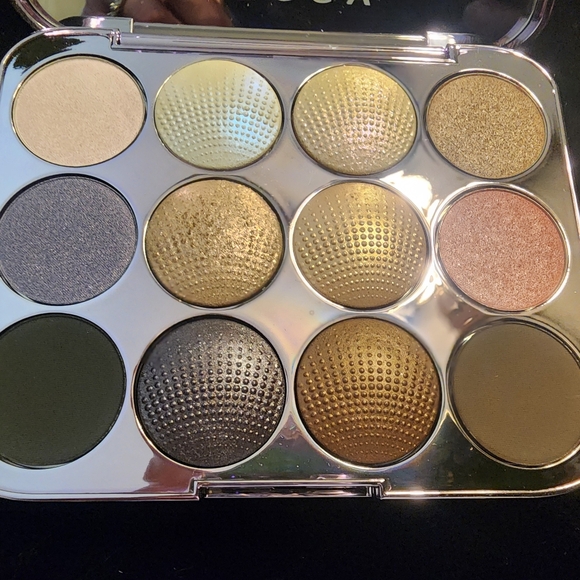 Becca Pearl Glow Palette - Picture 2 of 3